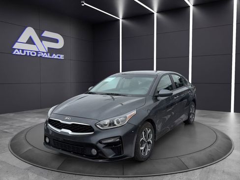 Used 2021 Kia Forte LXS image 1