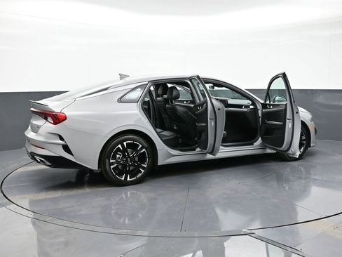 Used 2024 Kia K5 GT-Line image 32