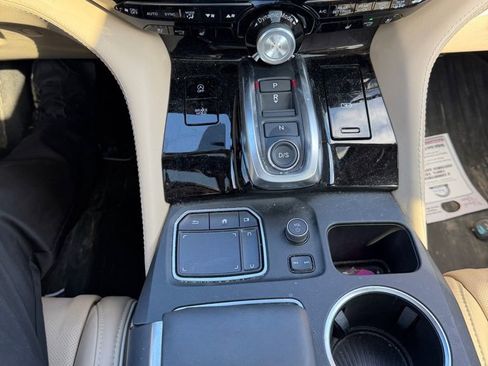 Certified 2024 Acura MDX SH-AWD w/ Advance Package image 17