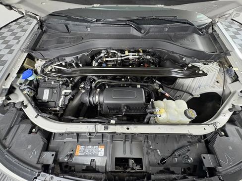 Certified 2022 Ford Explorer Limited w/ Equipment Group 301A AWD/4WD image 30