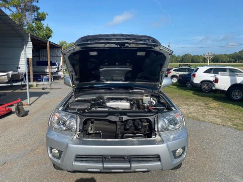 Used 2006 Toyota 4Runner SR5 AWD/4WD image 23