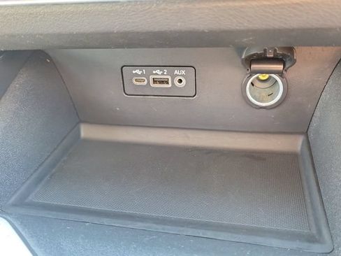 Used 2025 Nissan Altima 2.5 SV FWD image 28
