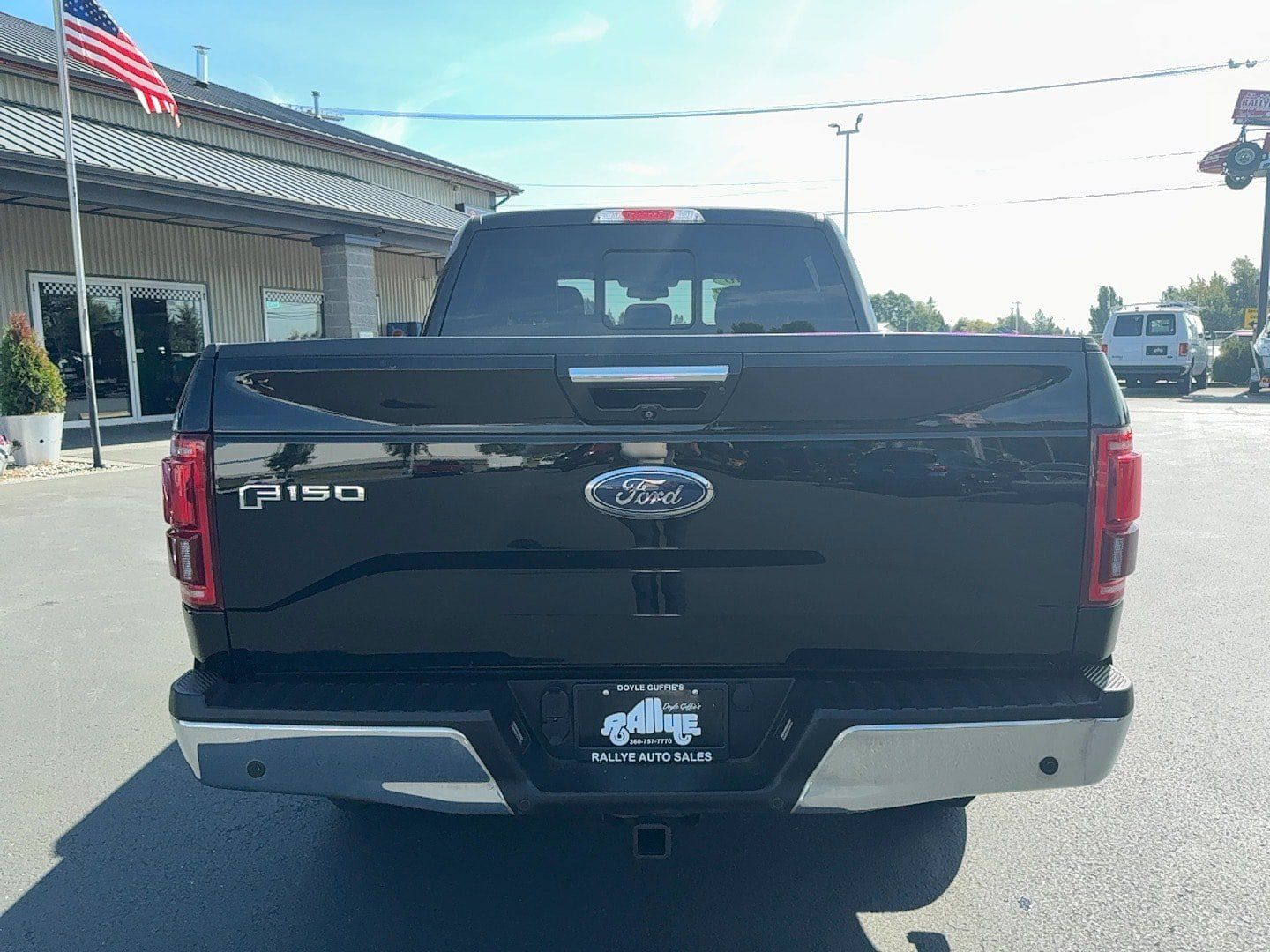 Used 2016 Ford F150 Lariat w/ Equipment Group 502A Luxury AWD/4WD image 6