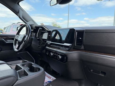 Used 2023 GMC Sierra 1500 SLE w/ Enhanced Capability Package AWD/4WD image 20
