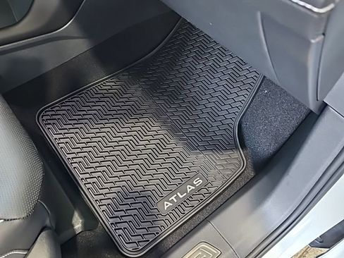 New 2026 Volkswagen Atlas SEL Premium R-Line AWD/4WD image 14