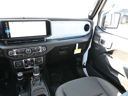 New 2026 Jeep Gladiator Sport image 16