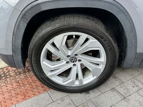 Used 2020 Volkswagen Atlas Cross Sport SEL image 9