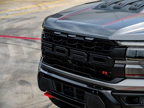 Used 2025 Ford F150 Raptor w/ Equipment Group 803A Raptor R AWD/4WD image 31