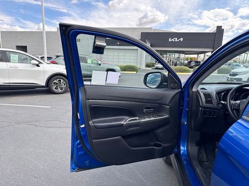 Used 2024 Mitsubishi Outlander Sport AWD image 13