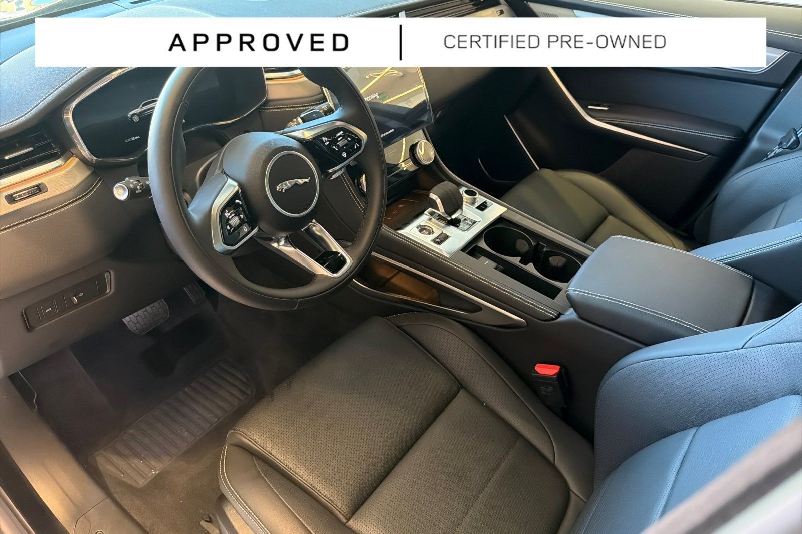 Used 2025 Jaguar F-PACE R-Dynamic S AWD/4WD image 4