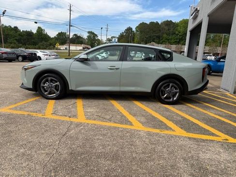 Used 2025 Kia K4 FWD image 7
