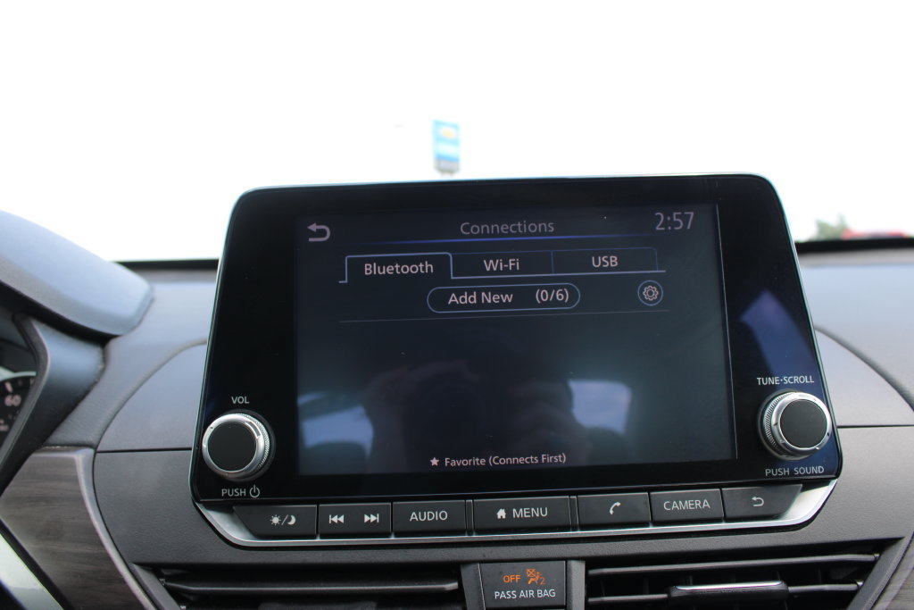 Used 2024 Nissan Altima 2.5 SV FWD image 51