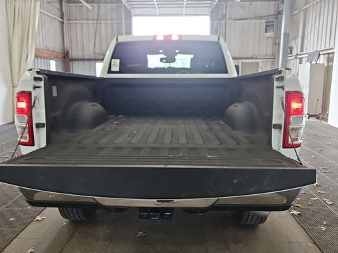 Used 2024 RAM 2500 Big Horn w/ Off Road Package image 13