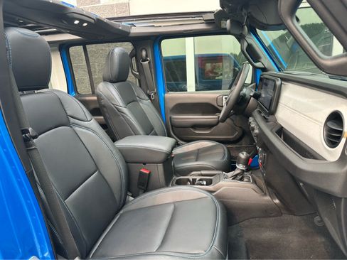 Used 2026 Jeep Wrangler Unlimited Sport AWD/4WD image 17