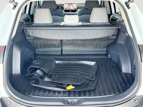 Certified 2025 Toyota RAV4 XLE w/ Convenience Package FWD image 28