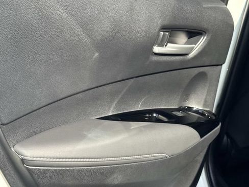 Used 2020 Toyota Corolla SE FWD image 12