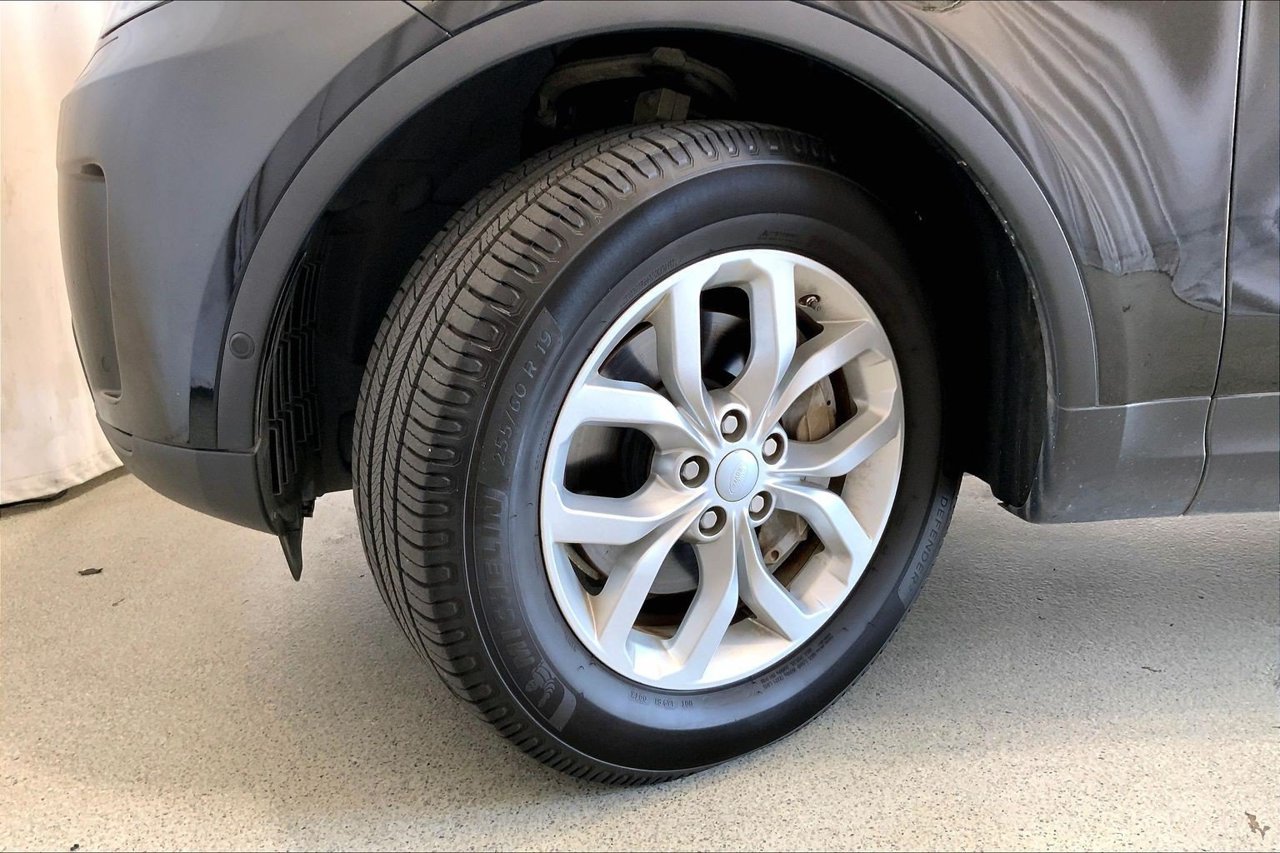 Used 2020 Land Rover Discovery SE AWD/4WD image 20