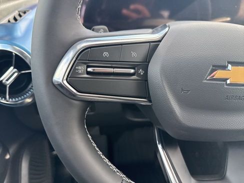 New 2026 Chevrolet Equinox EV LT image 19