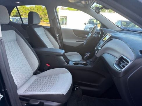 Used 2023 Chevrolet Equinox LT AWD/4WD image 24