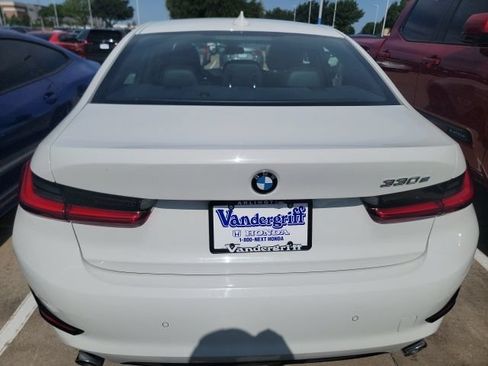 Used 2021 BMW 330e xDrive w/ Driving Assistance Package AWD/4WD image 6