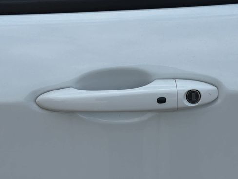 Used 2023 Jeep Compass High Altitude image 13