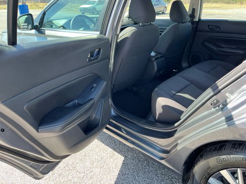 Used 2024 Nissan Altima 2.5 SV FWD image 20