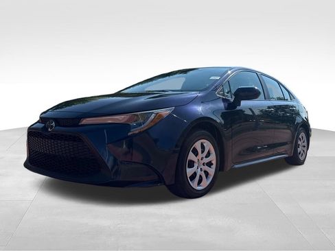 Used 2022 Toyota Corolla LE FWD image 5