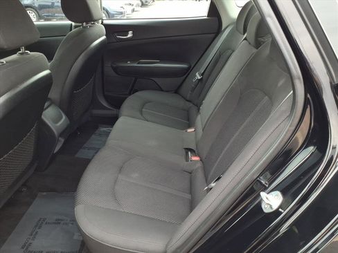 Used 2019 Kia Optima LX image 20