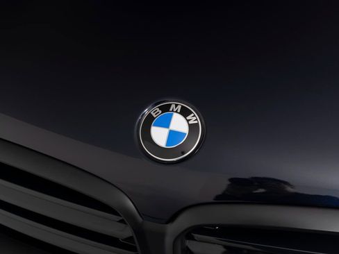 Used 2026 BMW X5 M Competition w/ Executive Package image 39