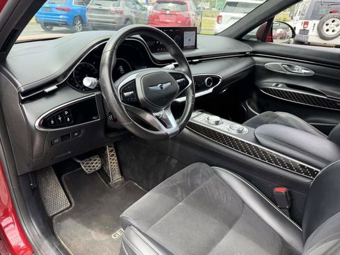 Used 2022 Genesis GV70 3.5T Sport w/ Sport Prestige Package AWD/4WD image 15
