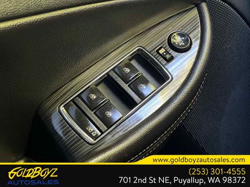 Used 2018 Chevrolet Impala Premier FWD image 25