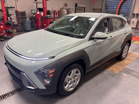 Used 2025 Hyundai Kona SE FWD image 5