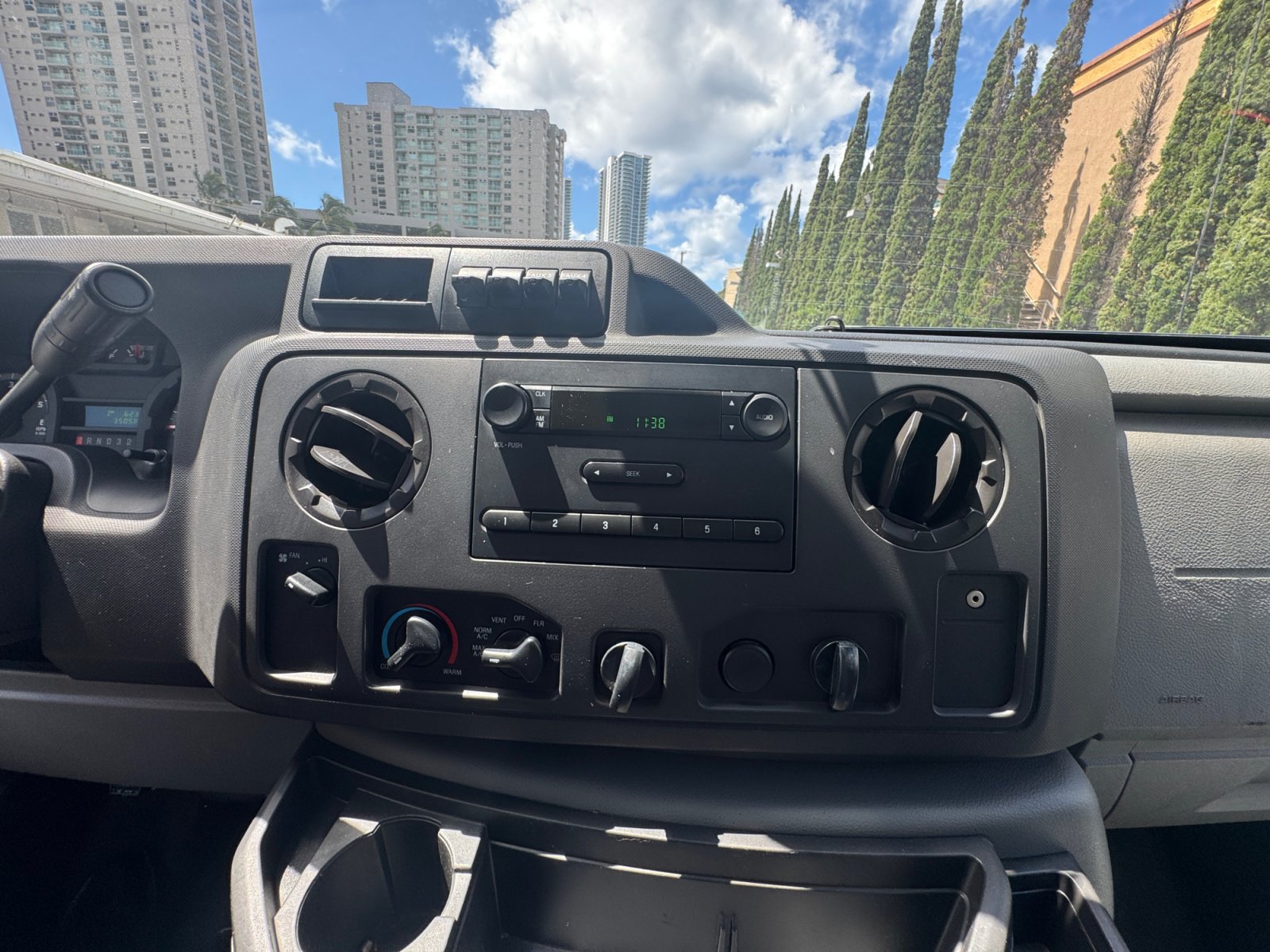Used 2014 Ford E-350 and Econoline 350 Super Duty w/ Power Windows & Locks Group RWD image 17