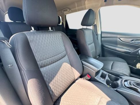 Used 2019 Nissan Rogue SV AWD/4WD image 27