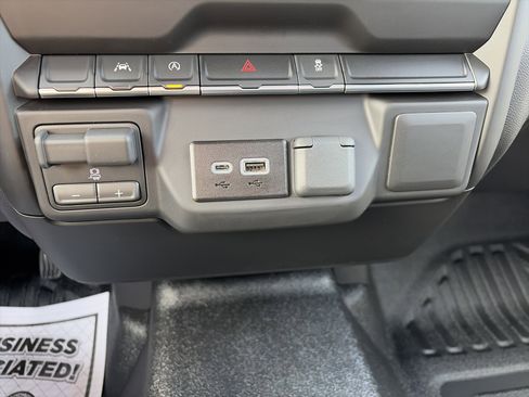 New 2026 Chevrolet Silverado 1500 W/T image 17