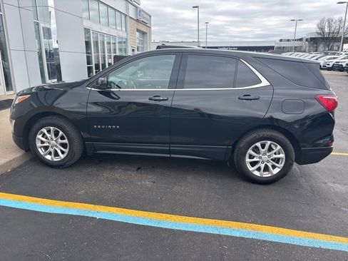 Used 2020 Chevrolet Equinox LT image 1