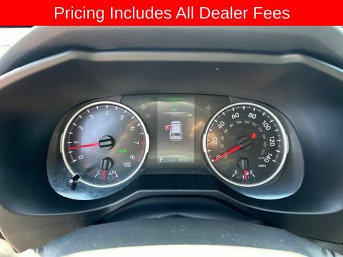 Used 2022 Toyota RAV4 XLE w/ Convenience Package AWD/4WD image 10