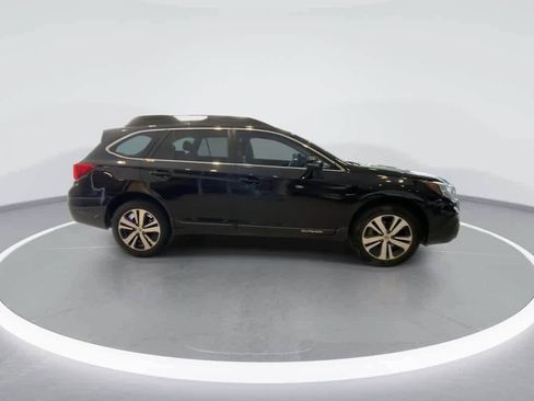 Used 2019 Subaru Outback 2.5i Limited AWD/4WD image 9