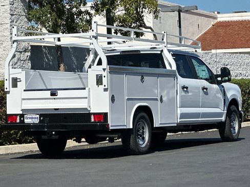 New 2026 Ford F350 XL w/ XL Chrome Package image 4