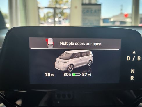 New 2025 Volkswagen ID. Buzz Pro S image 14