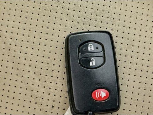 Used 2009 Toyota RAV4 Limited AWD/4WD image 34