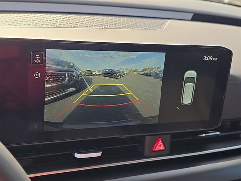 New 2026 Kia Carnival LXS image 23