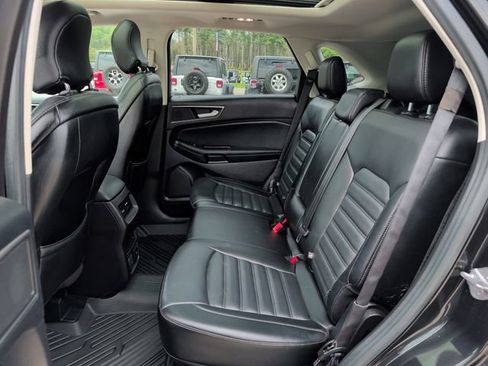 Used 2015 Ford Edge SEL w/ Equipment Group 201A AWD/4WD image 29