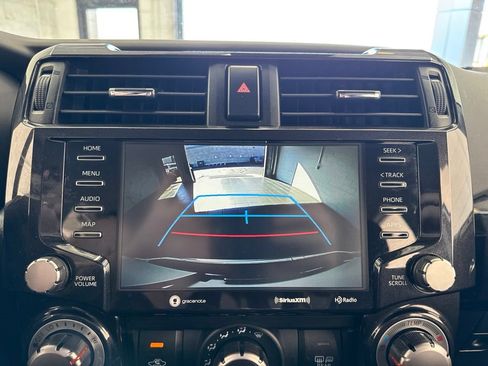 Used 2020 Toyota 4Runner TRD Off-Road AWD/4WD image 27