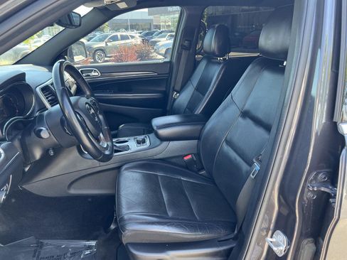 Used 2018 Jeep Grand Cherokee Limited w/ Luxury Group II AWD/4WD image 27