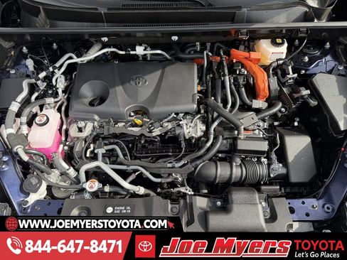 Used 2025 Toyota RAV4 XSE image 32