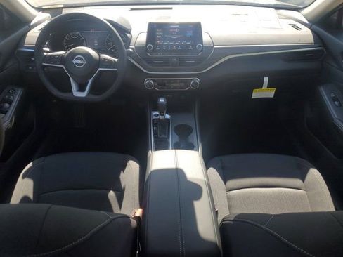 New 2025 Nissan Altima 2.5 SV image 7