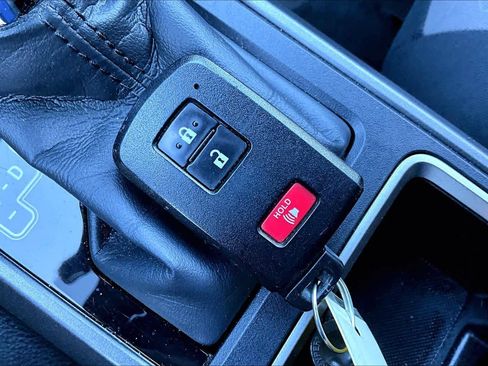 Used 2023 Toyota Tacoma TRD Sport w/ Advanced Technology Package image 14