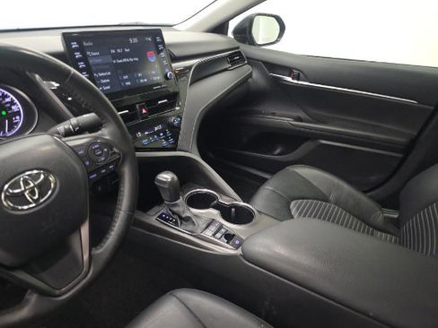 Used 2024 Toyota Camry SE w/ Audio Upgrade Package FWD image 8