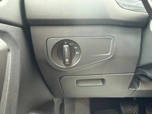 Used 2023 Volkswagen Tiguan S FWD image 17